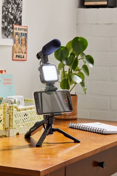 Vlogging Kit With Tripod Phone Holder Mini Microphone LED Fill Light Starter